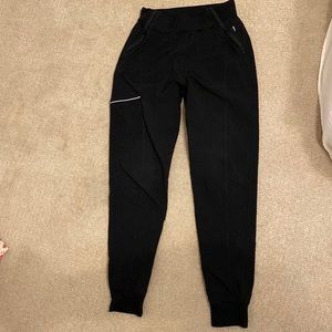 Black infinity scrubs